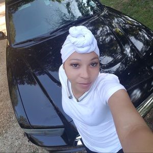 Meet your Posher, Cuyanna